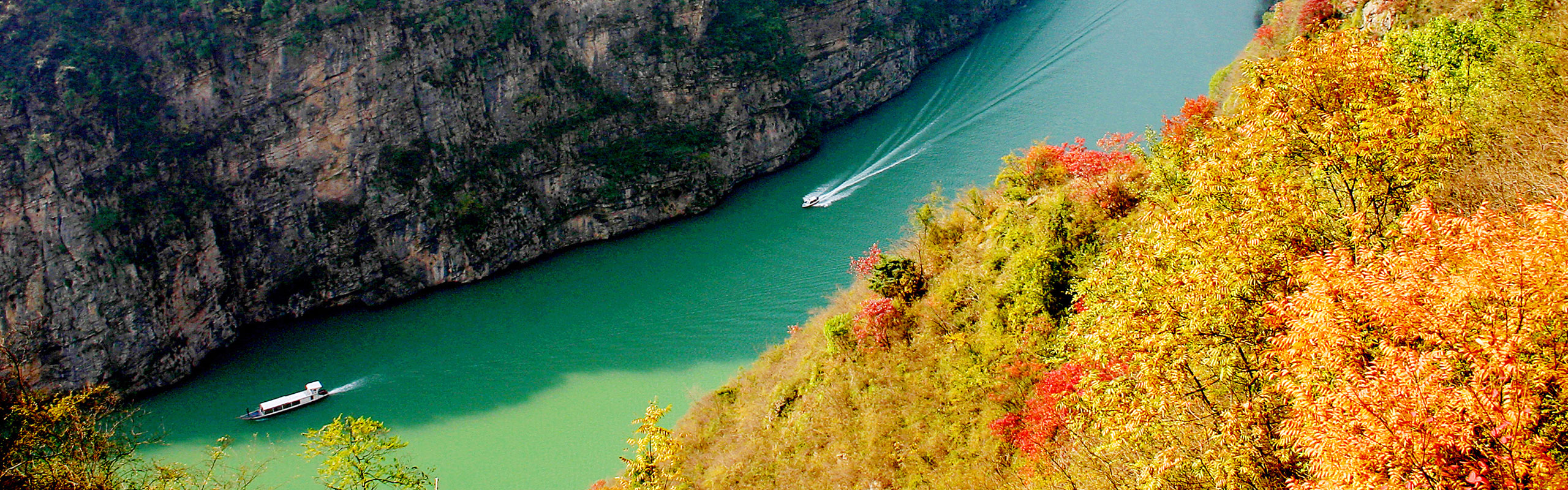 14-Day Yangtze River Cruise and Panda Family Tour